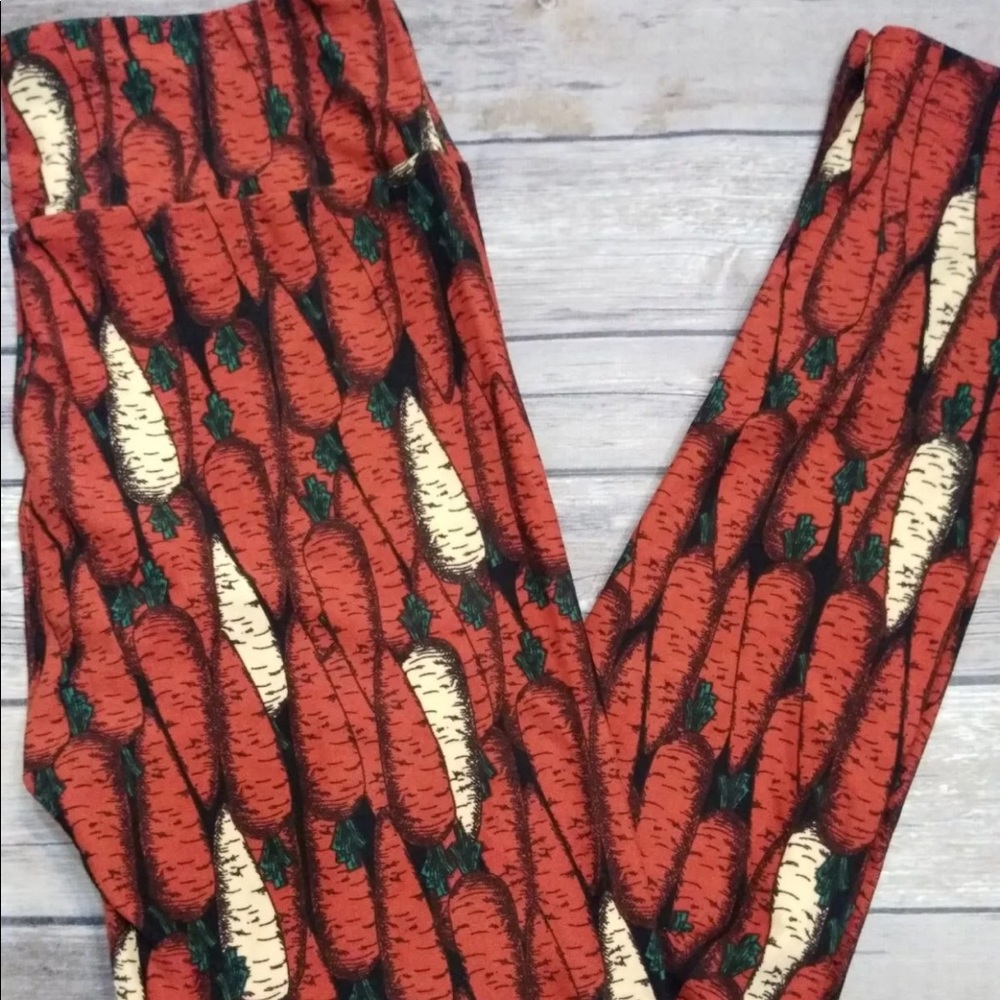 BNWT! LuLaRoe OS Easter Carrots Leggings!